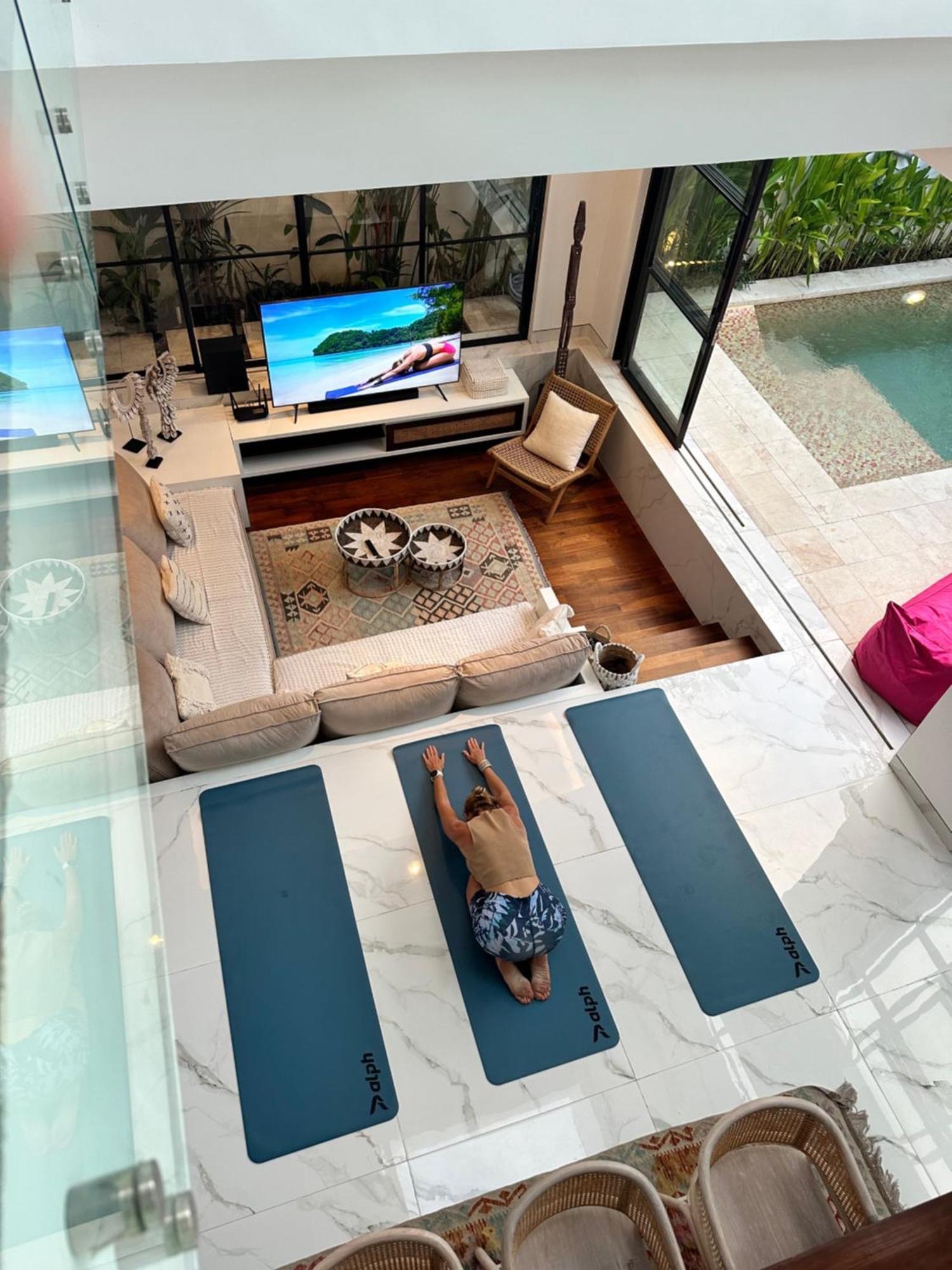 Luxury Villa Devina I Seminyak I Yoga & Gym Екстер'єр фото